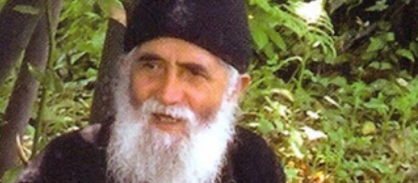 Δείτε σπάνιες φωτογραφίες του γέροντας Παϊσίου πριν γίνει μοναχός (φωτο)